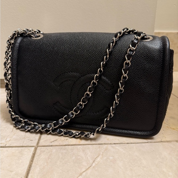 Authentic Chanel Caviar Medium Timeless CC Flap Black - Picture 1 of 12
